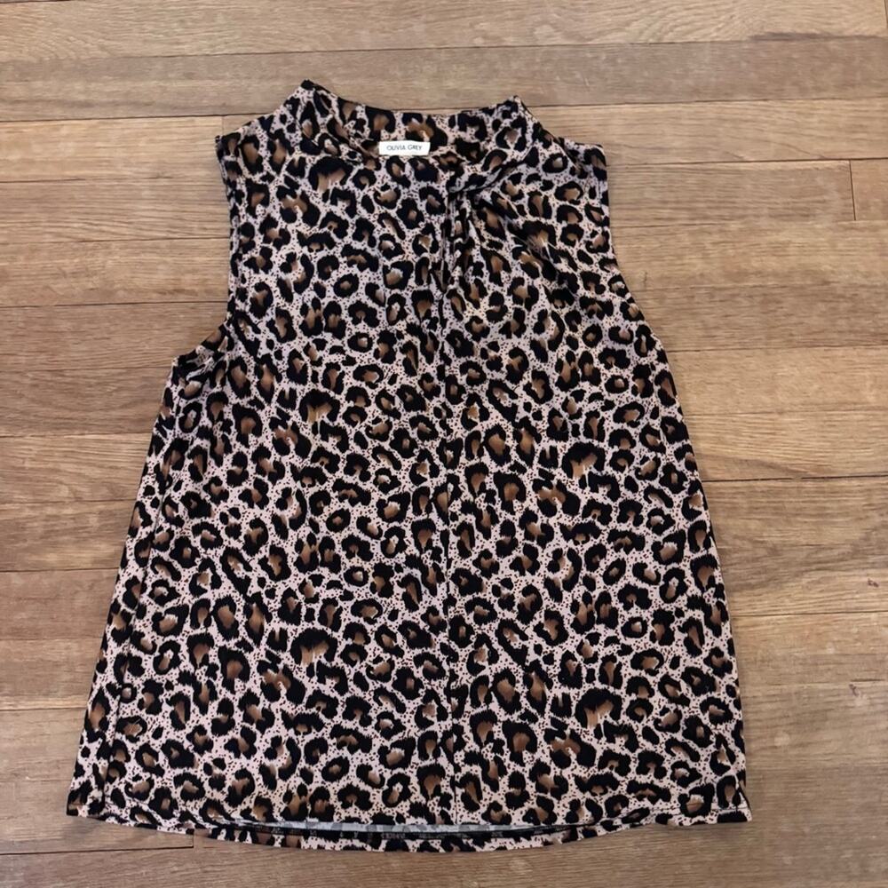 Olivia Grey brown tan animal print sleeveless blouse tank top size medium M
b76